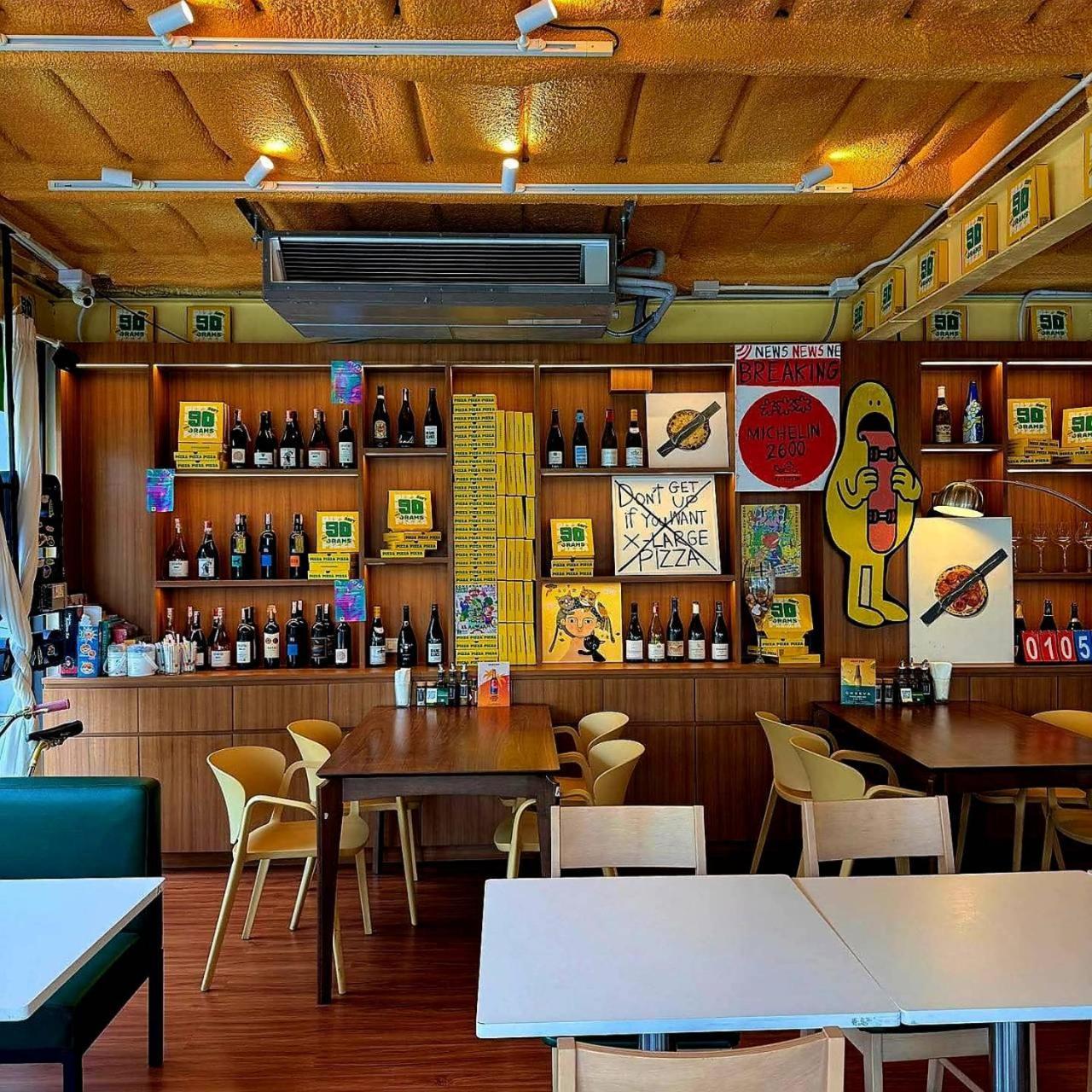 Khách sạn The Quarter Silom By Uhg 4*